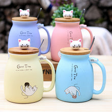 Load image into Gallery viewer, Kitty Kup Mug Ceramic Coffee Cup with Lovely Kitty Wooden Lid