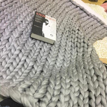 Load image into Gallery viewer, Handmade Chunky Knit Blanket