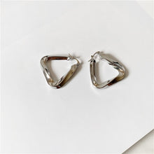 Load image into Gallery viewer, Geometric Hollow Triangle Earrings