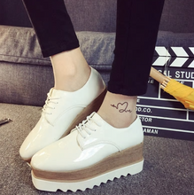 Load image into Gallery viewer, Women Casual Leather Lace-Up Loafers Flat Platforms British Style